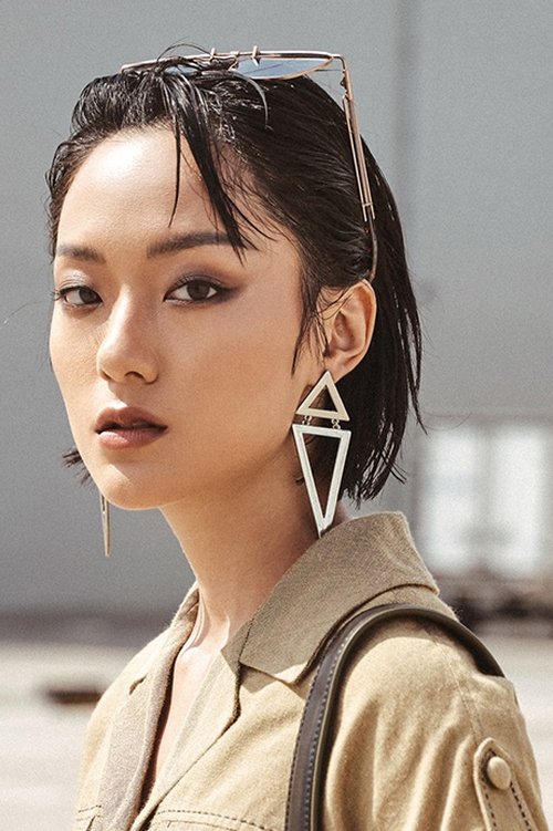 hồ thu anh